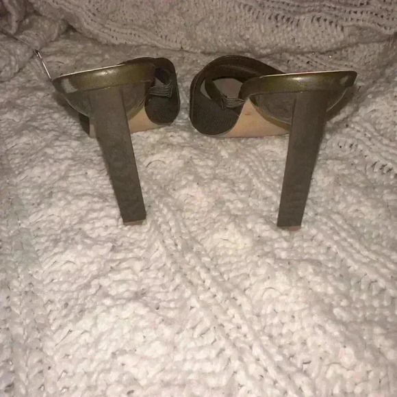 Cuccoo heels in olive green/ forest green - Picture 4 of 6